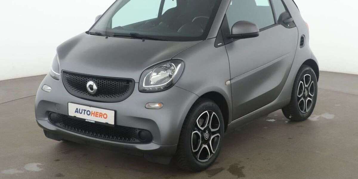 Smart forTwo 41.504 km 12.300 € Köln 50739