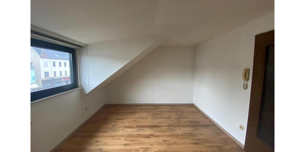 Befristet bis 01.01.2027 Großes Apartment mit eigenem Balkon! 1 zimmer
