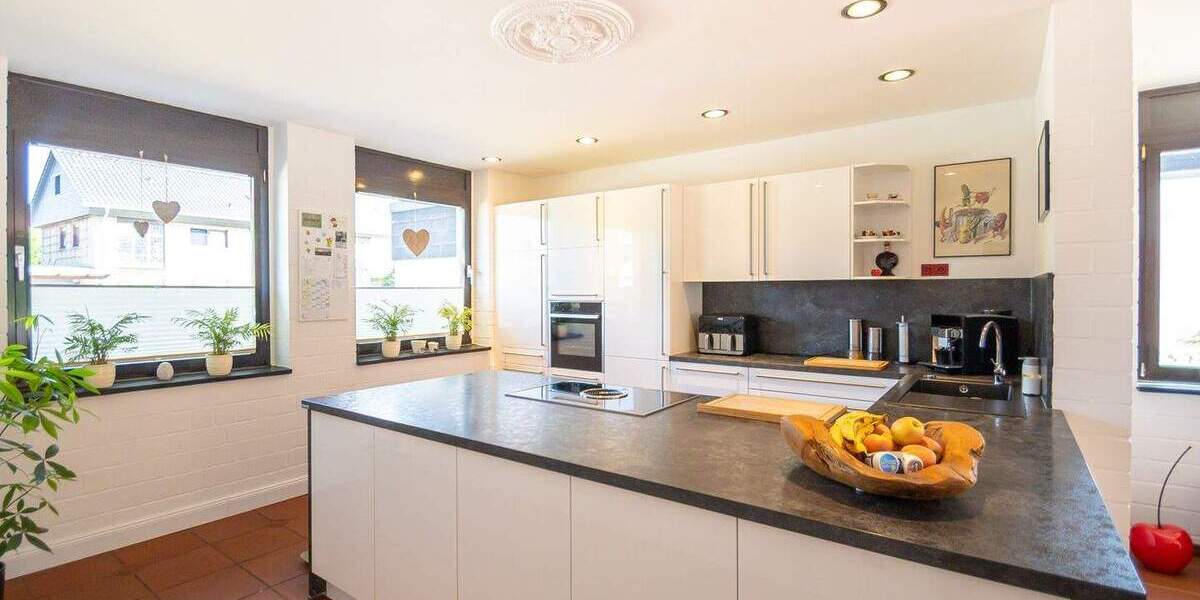 Stilvoller Bungalow mit Pool und liebevoll angelegtem Garten 5 zimmer