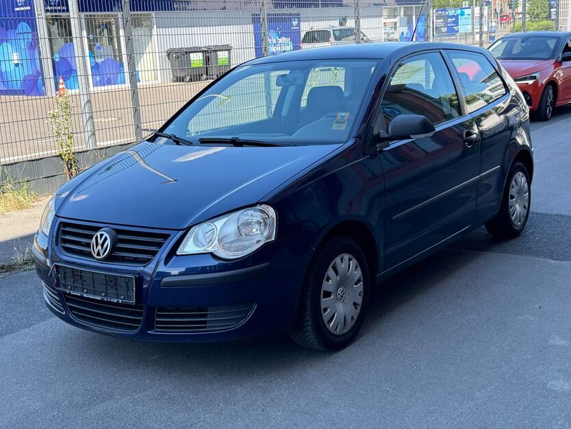 VW Polo 195.000 km 2.350 € Hilden 40721