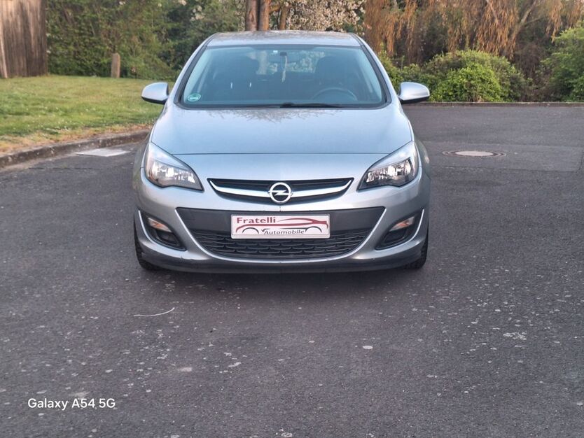 Opel Astra 179.365 km 3.499 € Brühl bei Köln 50321