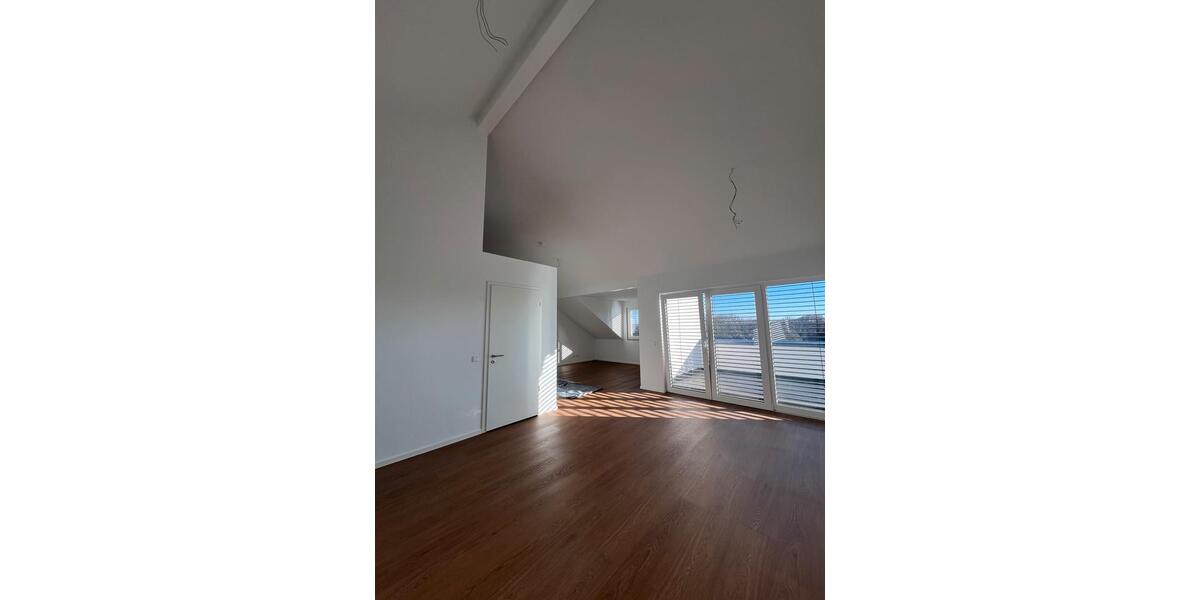 4 Zimmer DG Wohnung 116 qm, Aufzug, Göste-WC, barrierefrei 4 zimmer