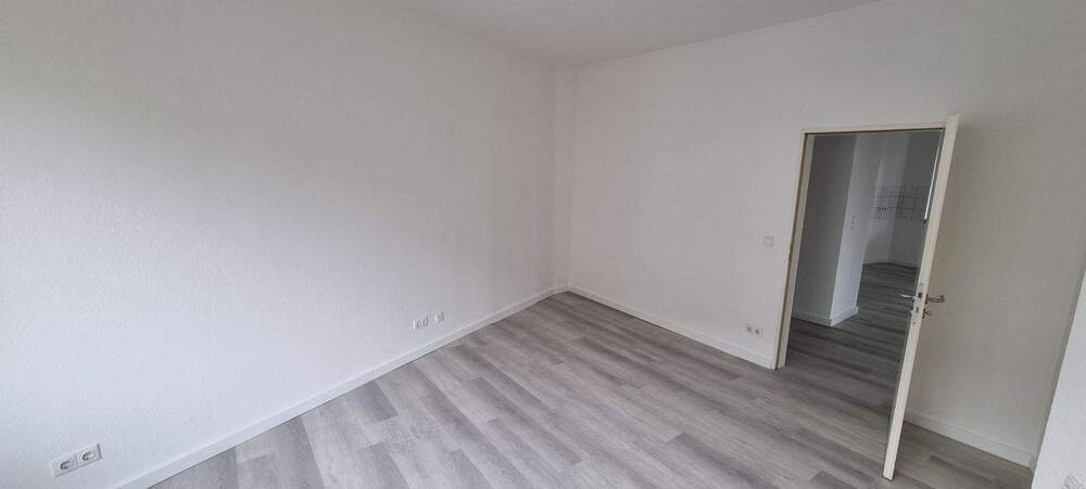 ELEGANTE + RENOVIERTE 2-Zimmer-Wohnung in DÜSSELDORF - FRIEDRICHSTADT