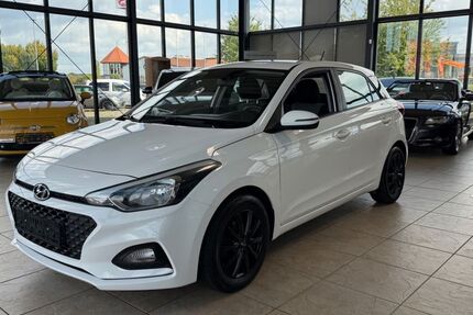 Hyundai i20 104.000 km 8.880 &euro; Erftstadt 50374