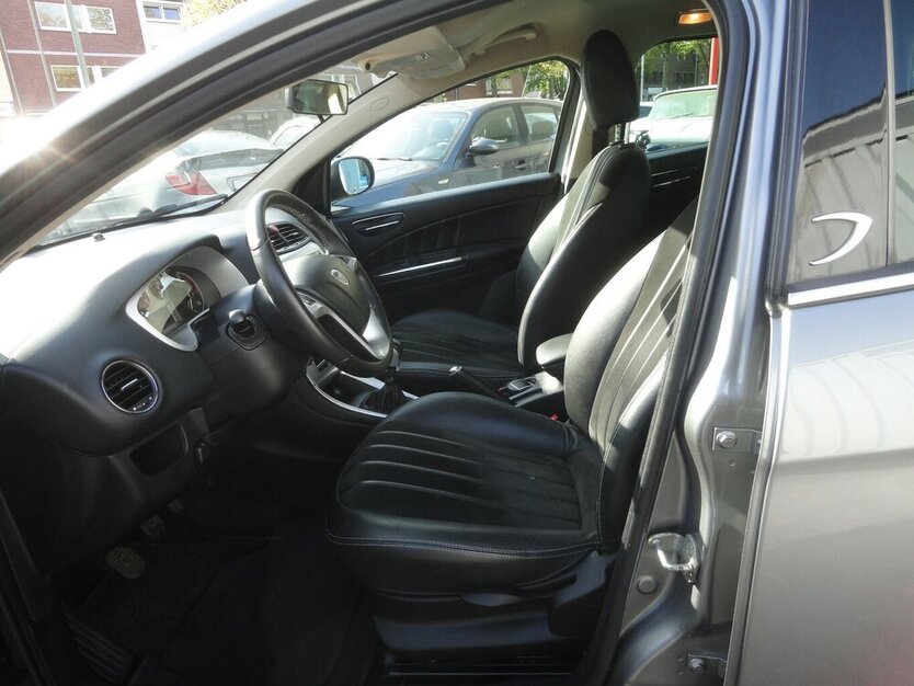 Lancia Delta Oro 1,9d 140 KW 2.Hd Klimatr+Navi+LederPDC 167.000 km 4.950 € Neuss 41462