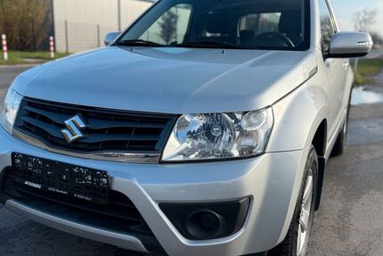 Suzuki Grand Vitara 108.165 km 11.790 &euro; Bornheim 53332