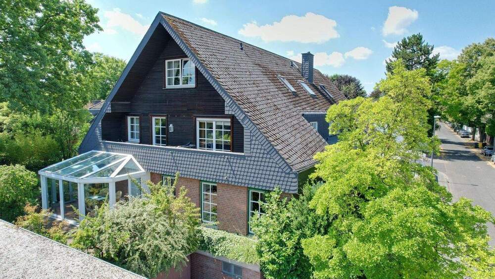 Doppelhaushälfte Köln Müngersdorf - 7 Zimmer, 320 m&sup2;, 1.750.000&euro; | Angebot:25702045