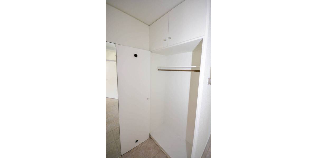 Etagenwohnung Köln Weiden - 2 Zimmer, 61 m&sup2;, 325.000&euro; | Angebot:26260643