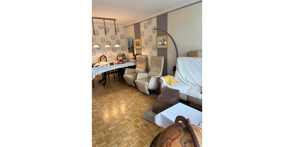 Etagenwohnung Köln Lindenthal - 3 Zimmer, 78 m&sup2;, 1.500&euro; | Angebot:26250307