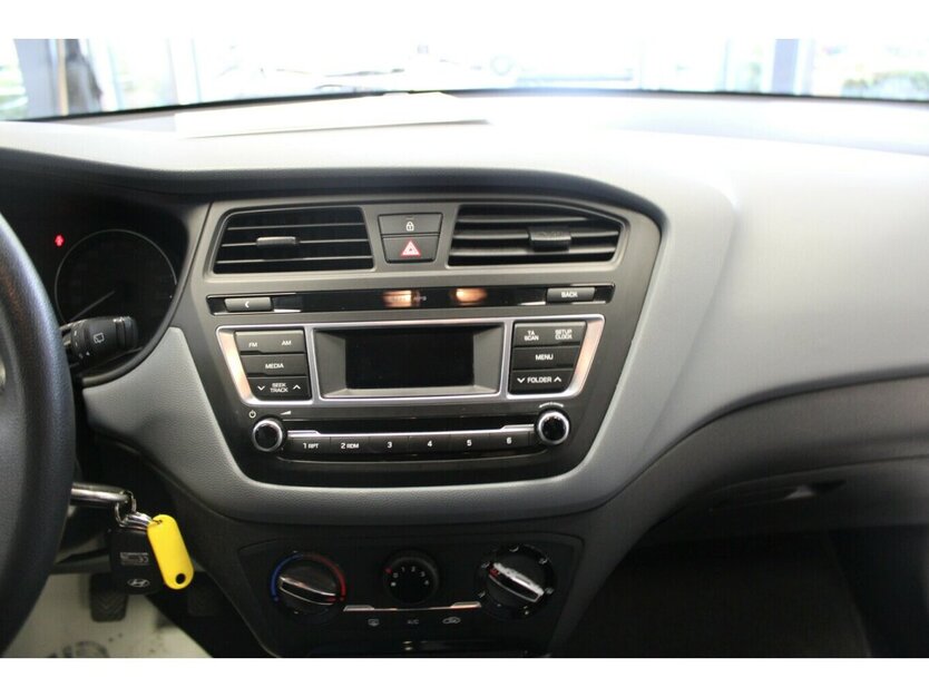 Hyundai i20 1.2 Classic 98.650 km 7.980 € Euskirchen 53881