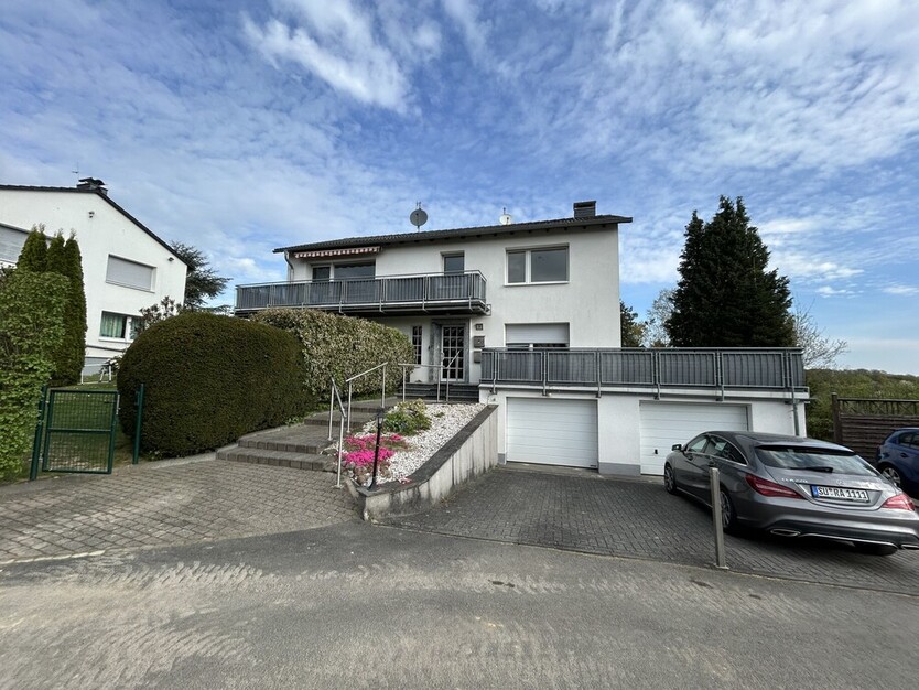 Frisch renovierte Wohnung am Ortsrand mit Fernblick 3 zimmer