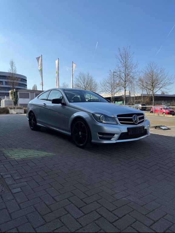 Mercedes-Benz C 250 179.000 km 13.600 € Hürth 50354