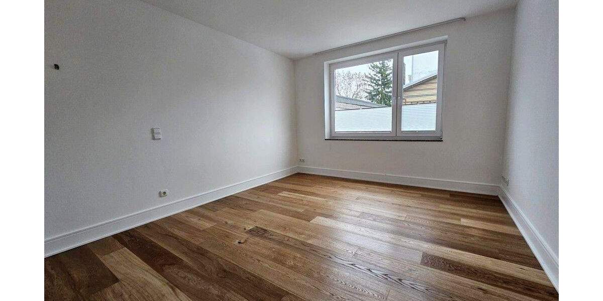 Etagenwohnung Solingen Ohligs-Aufderhöhe - 3 Zimmer, 117 m&sup2;, 1.400&euro; | Angebot:25702959