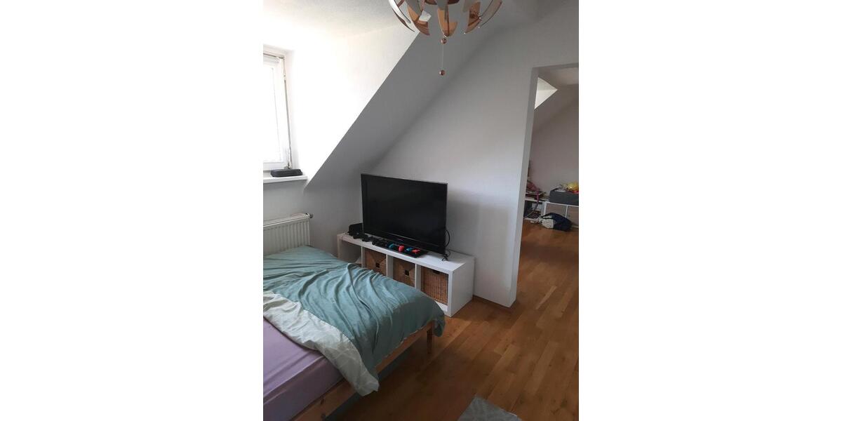 Dachgeschoßwohnung Köln Lindenthal - 2 Zimmer, 40 m&sup2;, 780&euro; | Angebot:26341710
