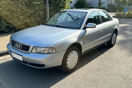Audi A4 171.856 km 3.900 &euro; Köln 50825
