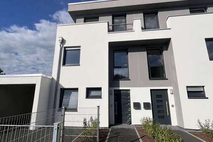 Haus zum Mieten in Wesseling 1.960 € 155 m²