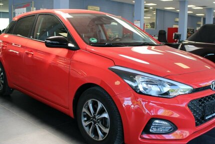 Hyundai i20 1.0 T-GDI DCT YES! 71.360 km 12.980 € Euskirchen 53881