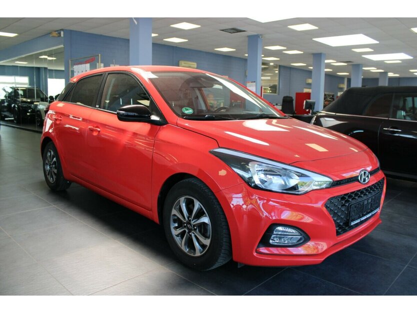 Hyundai i20 1.0 T-GDI DCT YES! 71.360 km 12.980 € Euskirchen 53881