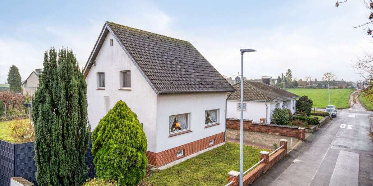 Haus zum Kaufen in Rommerskirchen Anstel 319.000 € 111 m² 3 zimmer
