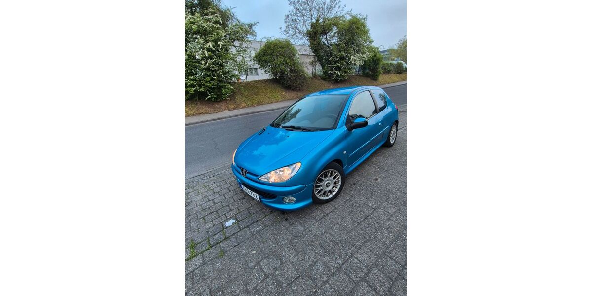 Peugeot 206 253.233 km 600 &euro; Köln 50827