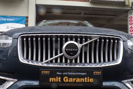 Volvo XC90 59.555 km 39.900 &euro; Köln 51069