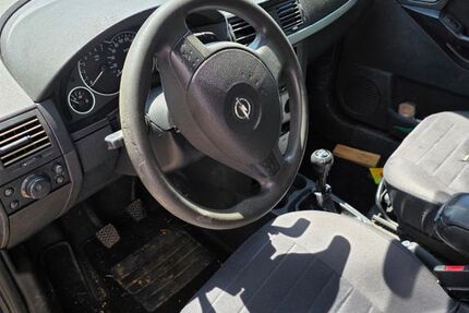 Opel Meriva 292.768 km 1.000 &euro; Köln 50737
