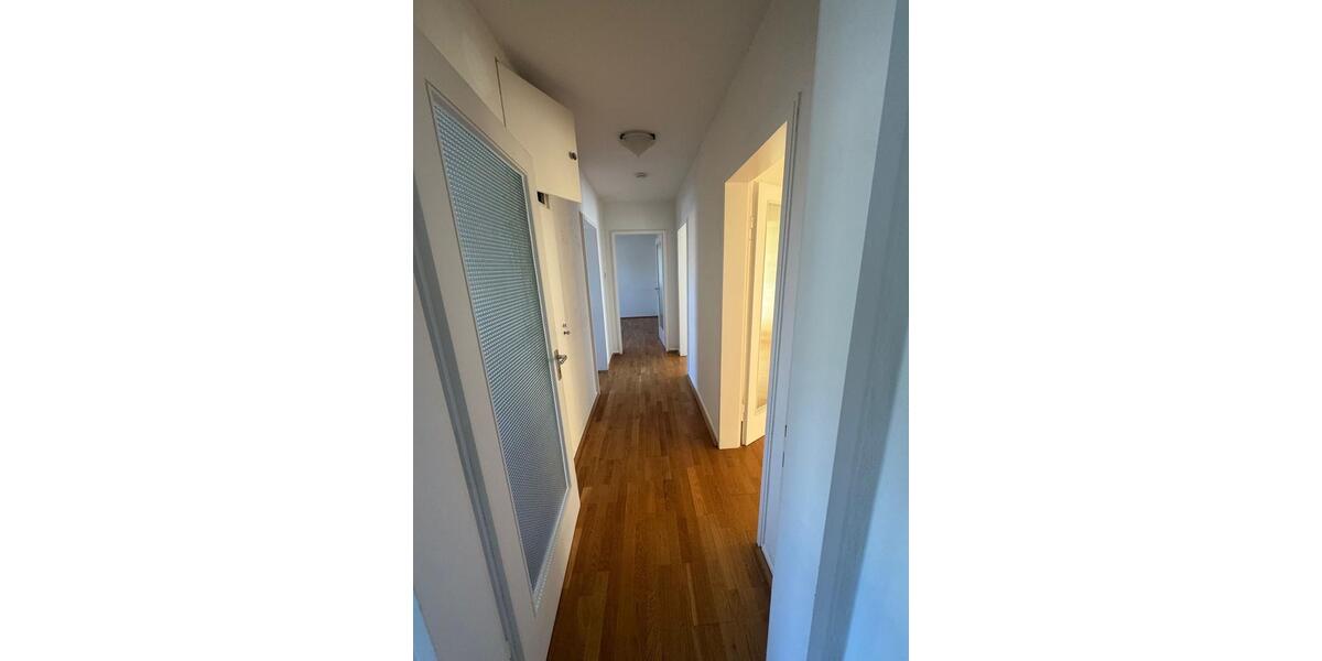 Etagenwohnung Bonn Auerberg - 3 Zimmer, 72 m&sup2;, 1.400&euro; | Angebot:26347754