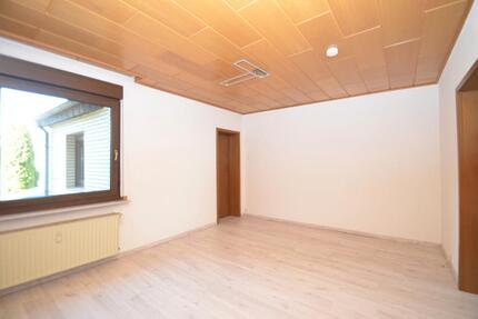 Wohnung Brühl - 3 Zimmer, 65 m&sup2;, 600&euro; | Angebot:26279258