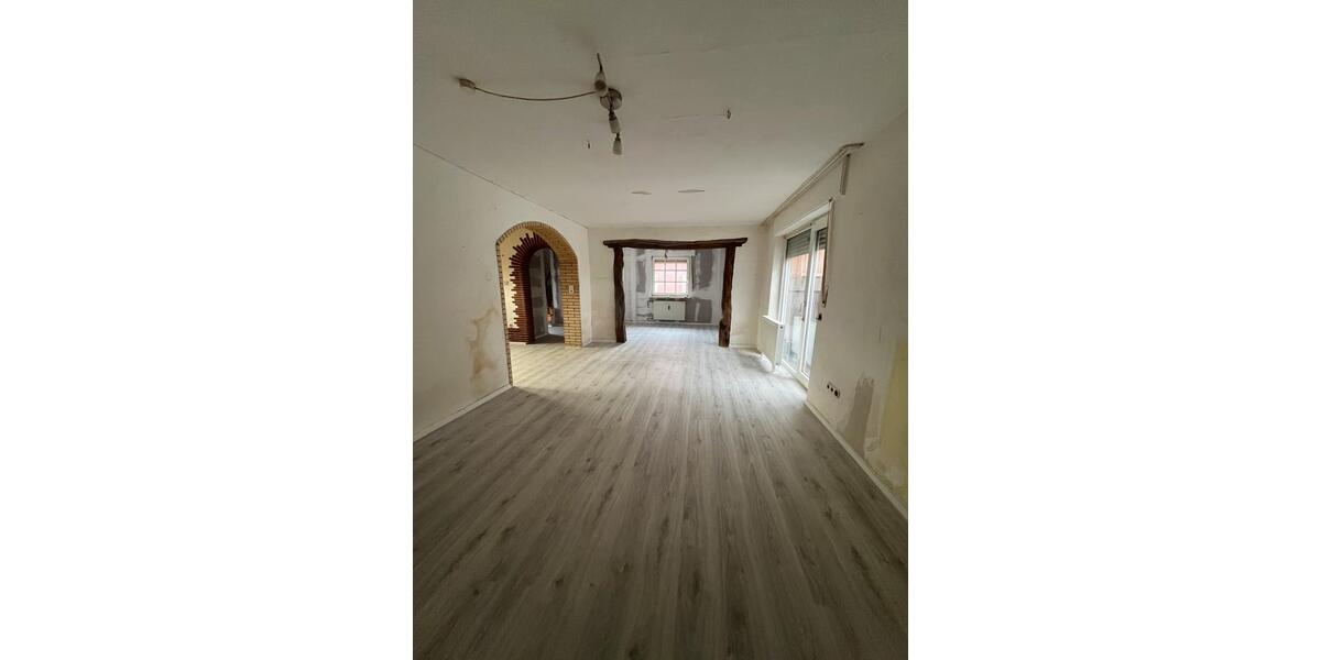 Einfamilienhaus Elsdorf - 4 Zimmer, 140 m&sup2;, 1.500&euro; | Angebot:26568105