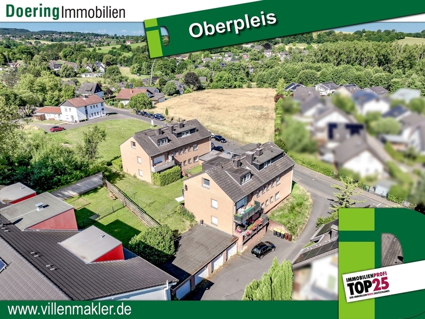 Oberpleis: 2 Mehrfamilienhäuser mit insg. 12 Wohnungen und 8 Garagen