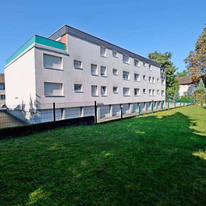 3 Zimmer mit Balkon, GM-Garten, Garage- 3 Bitte um aussagekräftige Bewerbung!