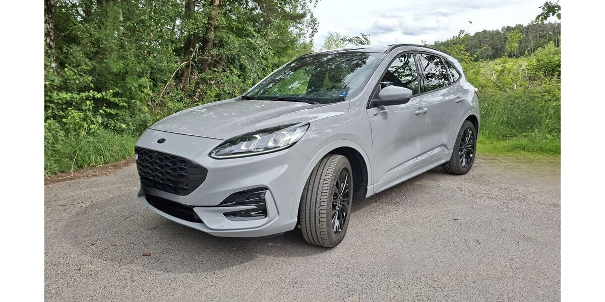 Ford Kuga 30.000 km 31.750 &euro; Overath 51491