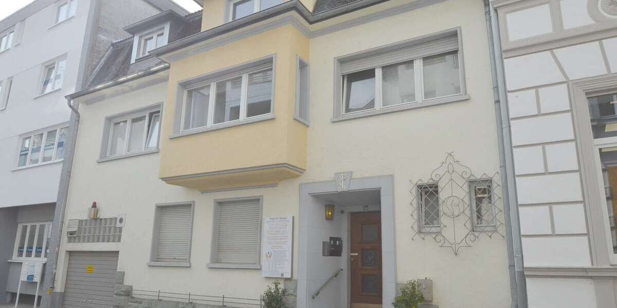 Einfamilienhaus Siegburg - 14 Zimmer, 358 m&sup2;, 3.500&euro; | Angebot:25445893