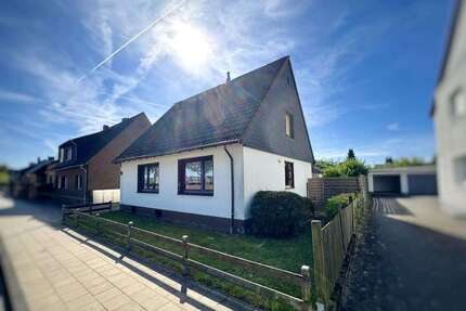 Haus zum Kaufen in Leverkusen 399.000 € 110 m² 5 zimmer