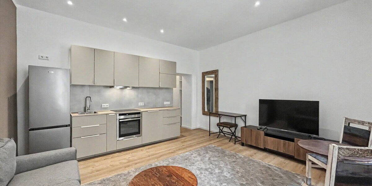 Etagenwohnung Köln Altstadt-Nord - 2 Zimmer, 40 m&sup2;, 1.370&euro; | Angebot:26471581