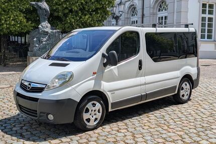Opel Vivaro 59.817 km 13.400 &euro; Bergisch Gladbach 51429