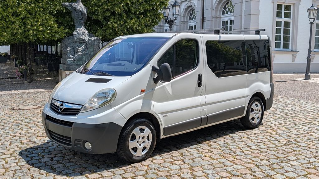Opel Vivaro 59.817 km 13.400 &euro; Bergisch Gladbach 51429