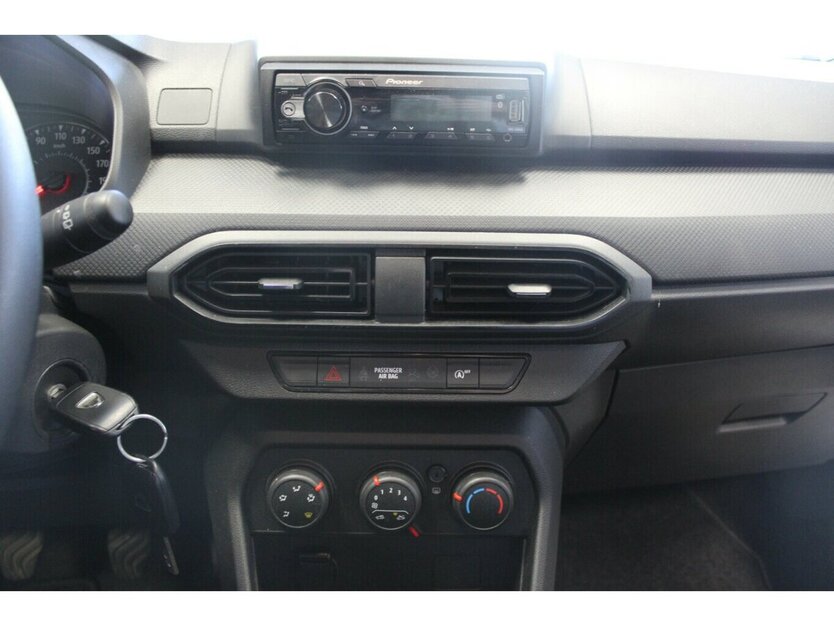 Dacia Sandero 1.0 - 5-Türig - 53.076 km 8.980 € Euskirchen 53881