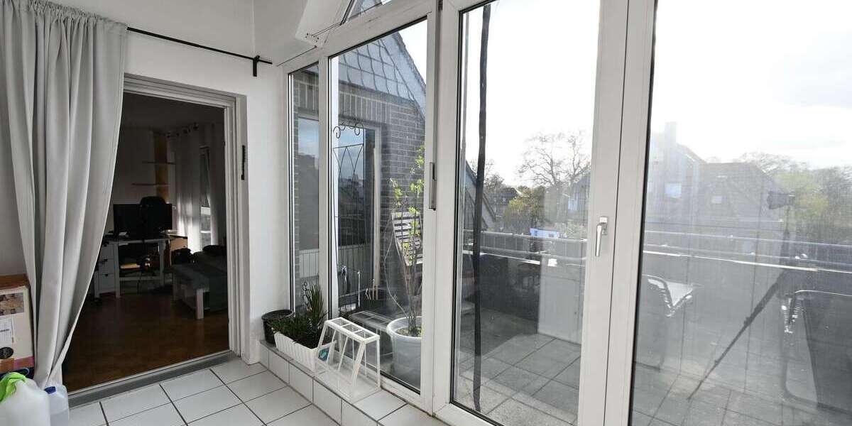 Etagenwohnung Köln Wahn - 3 Zimmer, 110 m&sup2;, 1.425&euro; | Angebot:26100203