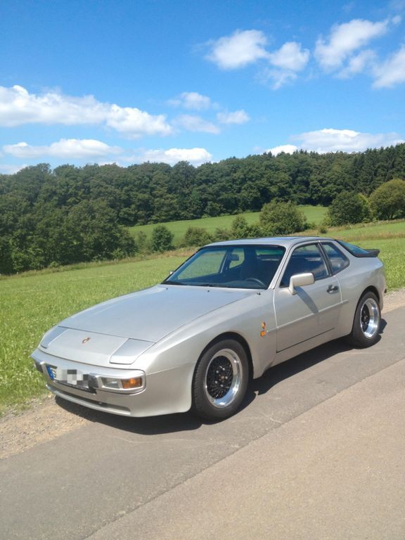 944