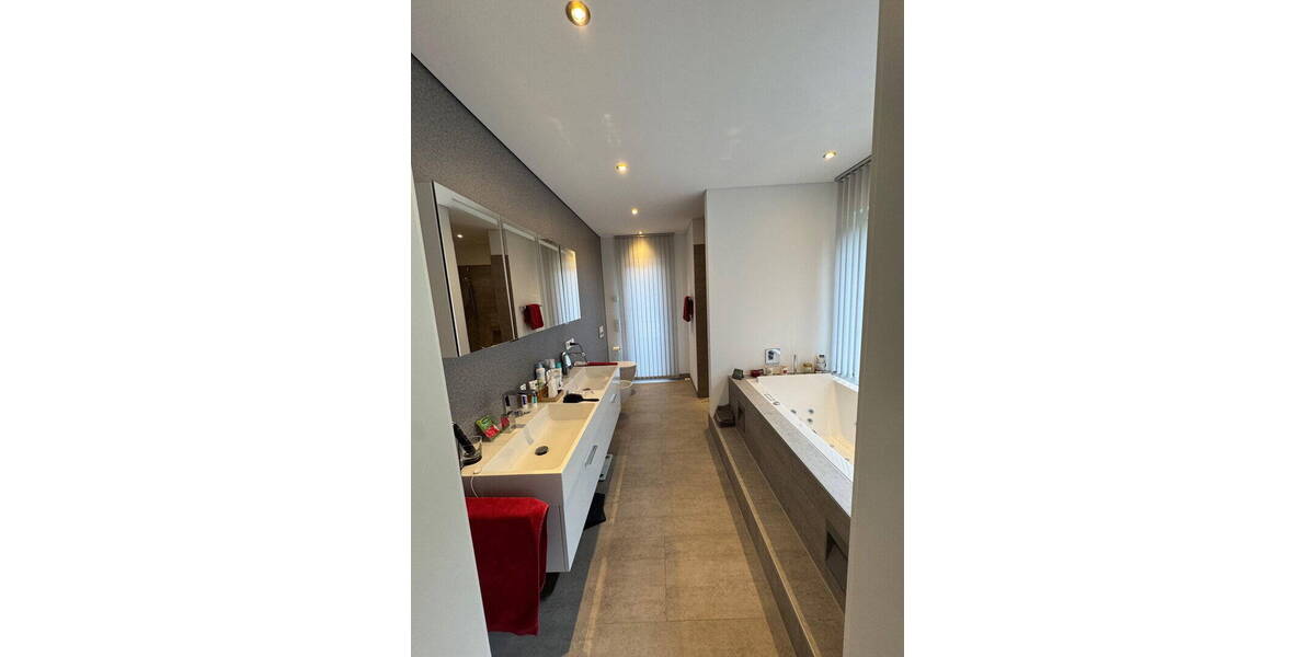 Einfamilienhaus Dormagen Delhoven - 6 Zimmer, 227 m&sup2;, 1.495.000&euro; | Angebot:26424378