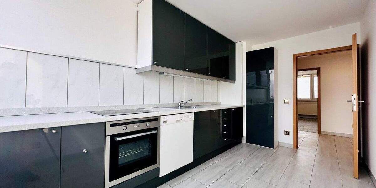 Erstbezug nach Renovierung: 4-Zimmerwohnung inklusive Zusatzapartment zu vermieten 4 zimmer