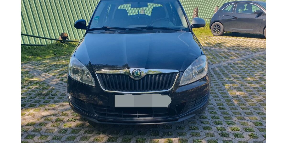Skoda Fabia 202.000 km 2.400 &euro; Haan 42781