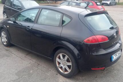 Seat Leon 216.035 km 2.990 € Köln 51147