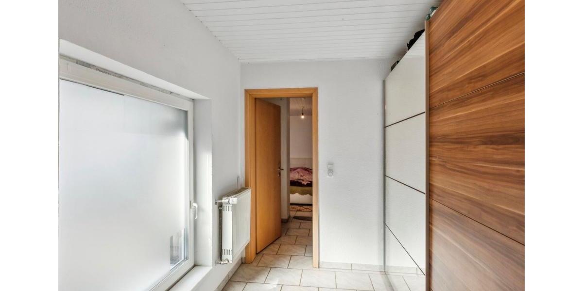 Mehrfamilienhaus, Wohnhaus Troisdorf Altenrath - 9 Zimmer, 200 m&sup2;, 549.000&euro; | Angebot:25580073