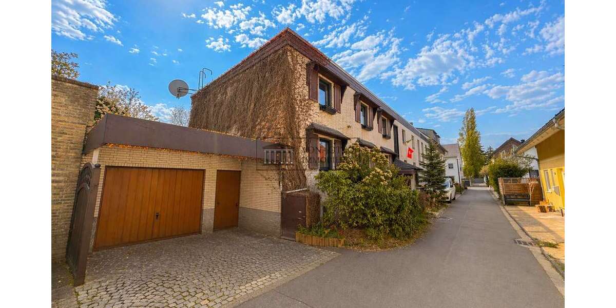 Einfamilienhaus Köln Heimersdorf - 10 Zimmer, 250 m&sup2;, 659.000&euro; | Angebot:27209004