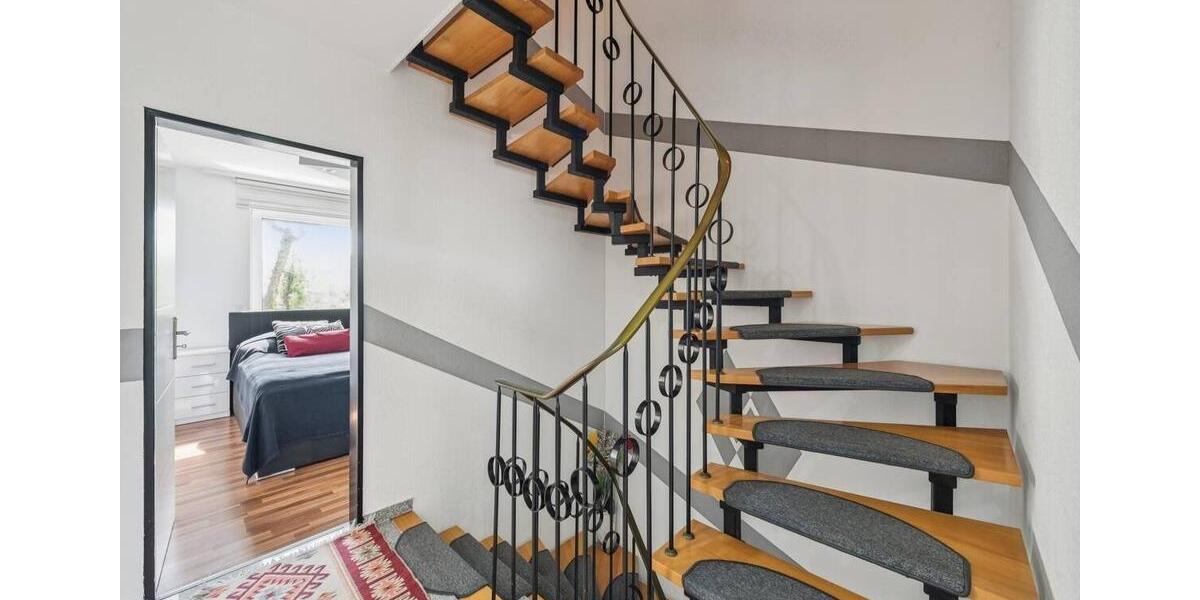 Reihenhaus Dormagen Hackenbroich - 6 Zimmer, 107 m&sup2;, 465.000&euro; | Angebot:27617885