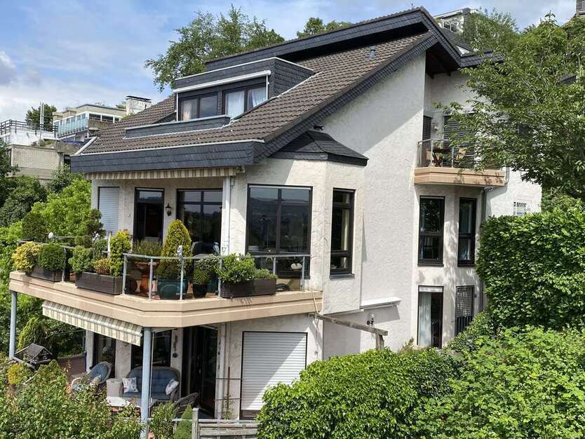 Haus zum Kaufen in Königswinter 898.000 € 300 m²