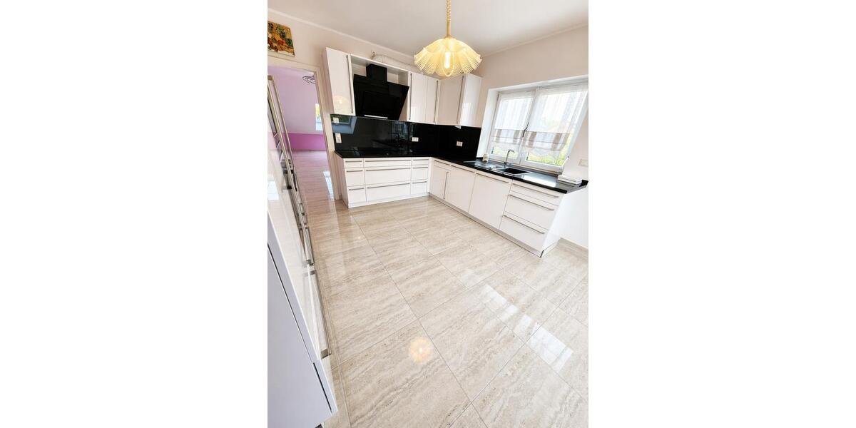 Dachgeschoßwohnung Köln Kalk - 3 Zimmer, 93 m&sup2;, 1.550&euro; | Angebot:26256388