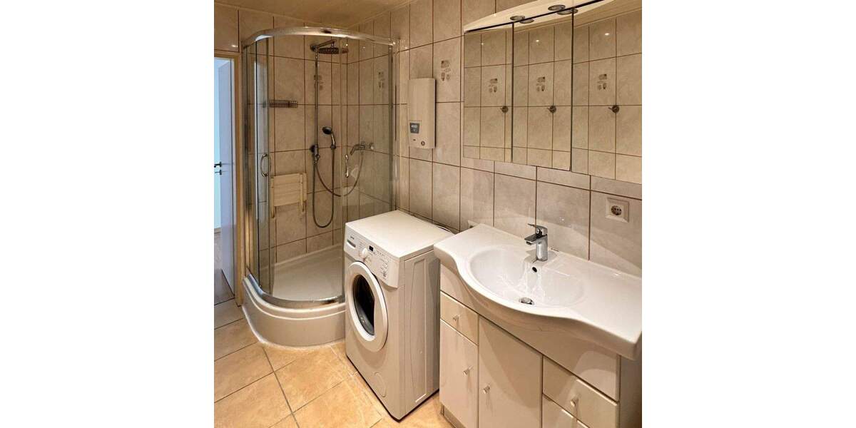 Etagenwohnung Bonn Duisdorf - 2 Zimmer, 49 m&sup2;, 170.000&euro; | Angebot:25263146